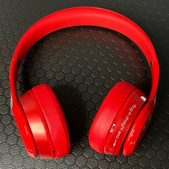 BEATS SOLO 2 wireless headphones - Picture 1 of 9